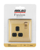 Gold Arlec Fusion single plug socket packaging