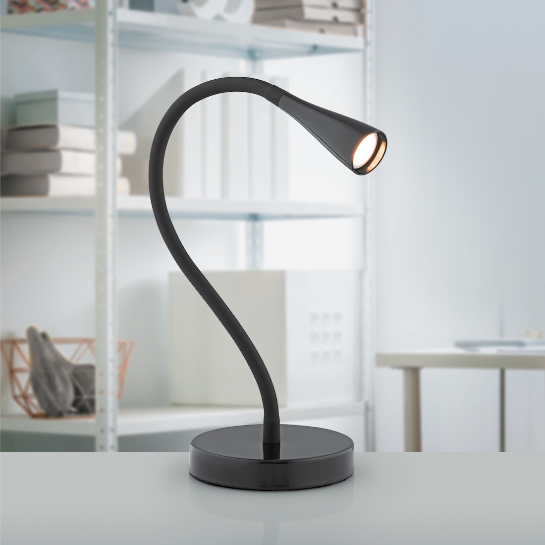 Lighting-guide-desk-lamp