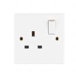 Switched Socket 1 Gang DP 13A