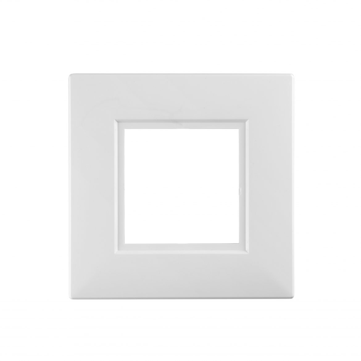 Genuine Joe Reusable White Plastic Lunch Plates, 9", 125 Count